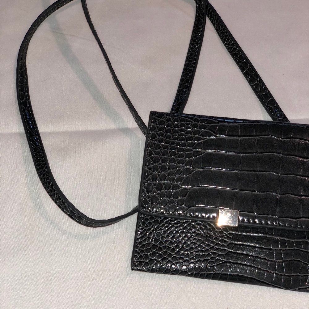 Crocodile Print ID Necklace Holder -Forrest Green